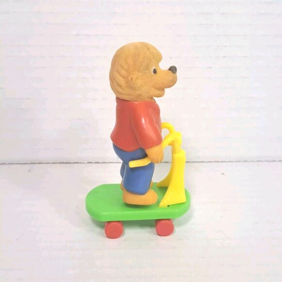 McDonald's Happy Meal Toy 1986 Berenstain Bears Brother Scooter Complete Vtg 80s - Picture 4 of 4